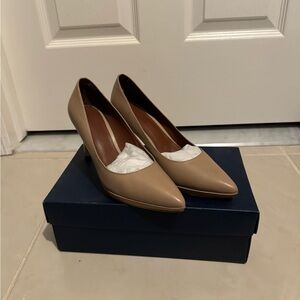 Cole haan pumps